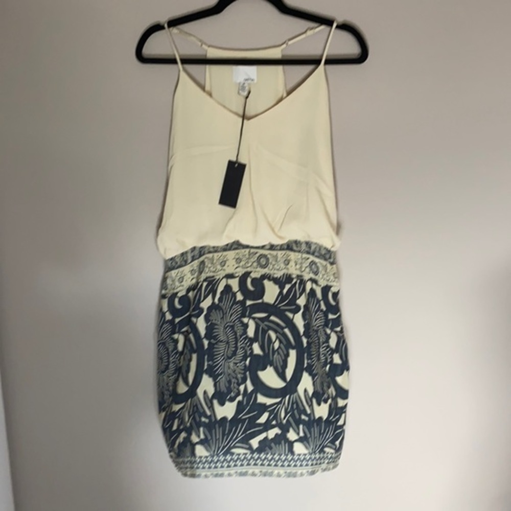 NWT Greylin‎ Dress size Medium Cream Blue